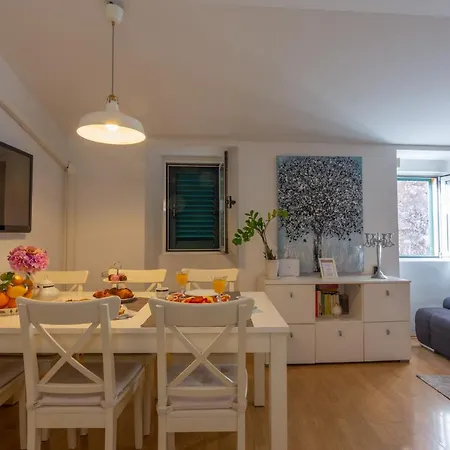 Old Town House Katarina * דוברובניק