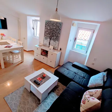 דירה Old Town House Katarina