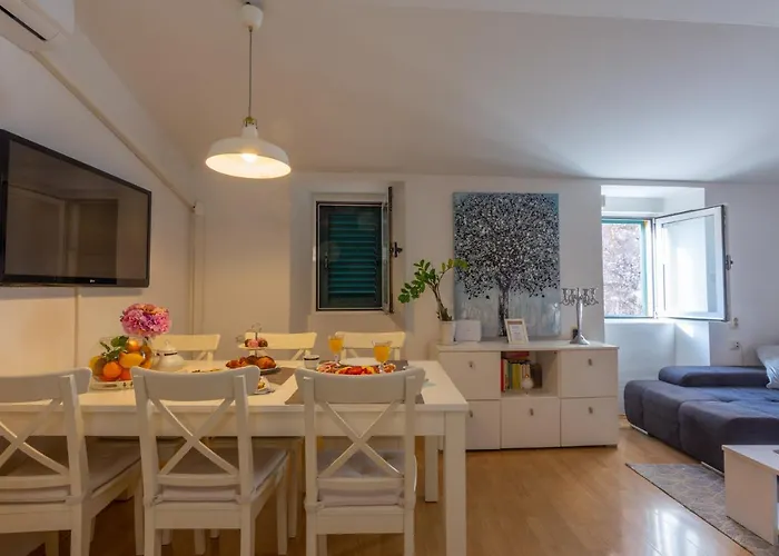 Old Town House Katarina * דוברובניק